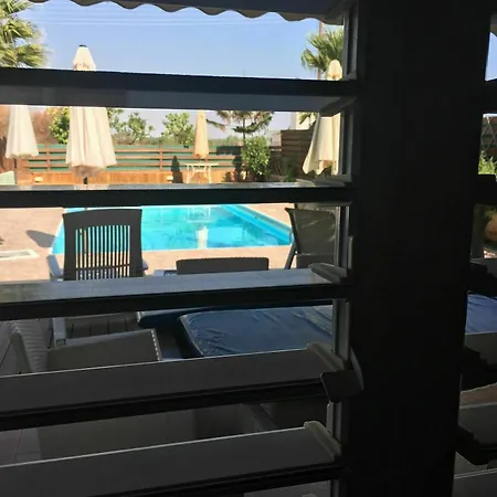 With 3 Bedrooms In Paralimni, With Private Pool, Enclosed Garden Apartment *